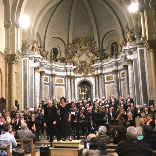 Concert (Gloria de Rutter) à Autun en France en avril 2019