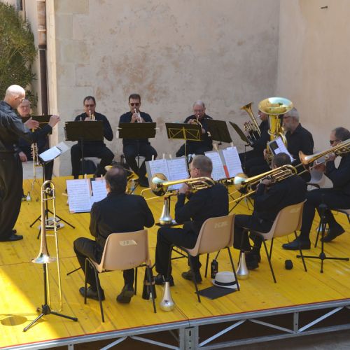 Concert en plein air à Noto en Sicile en mai 2018